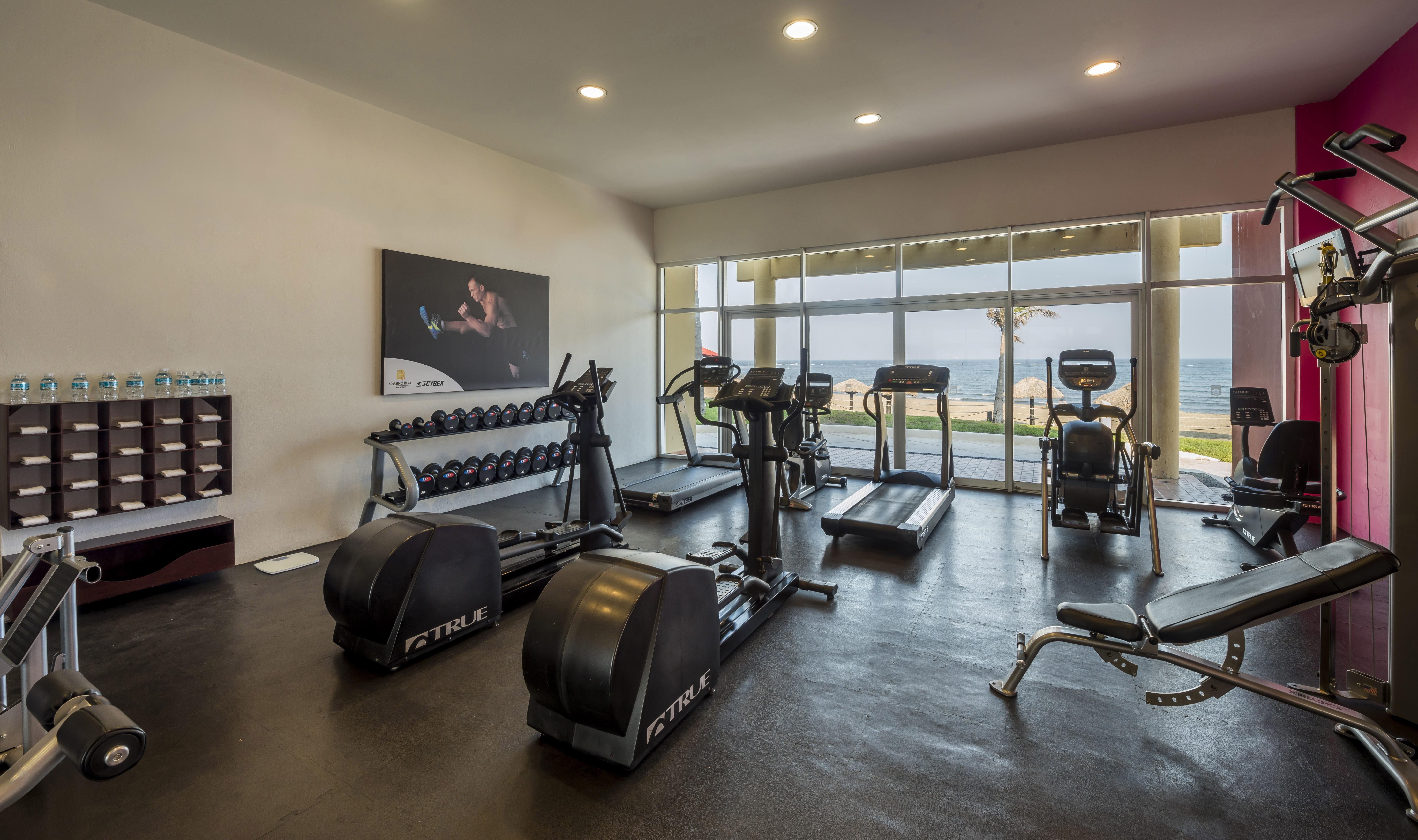 Camino Real Veracruz Dış mekan fotoğraf The gym at the hotel