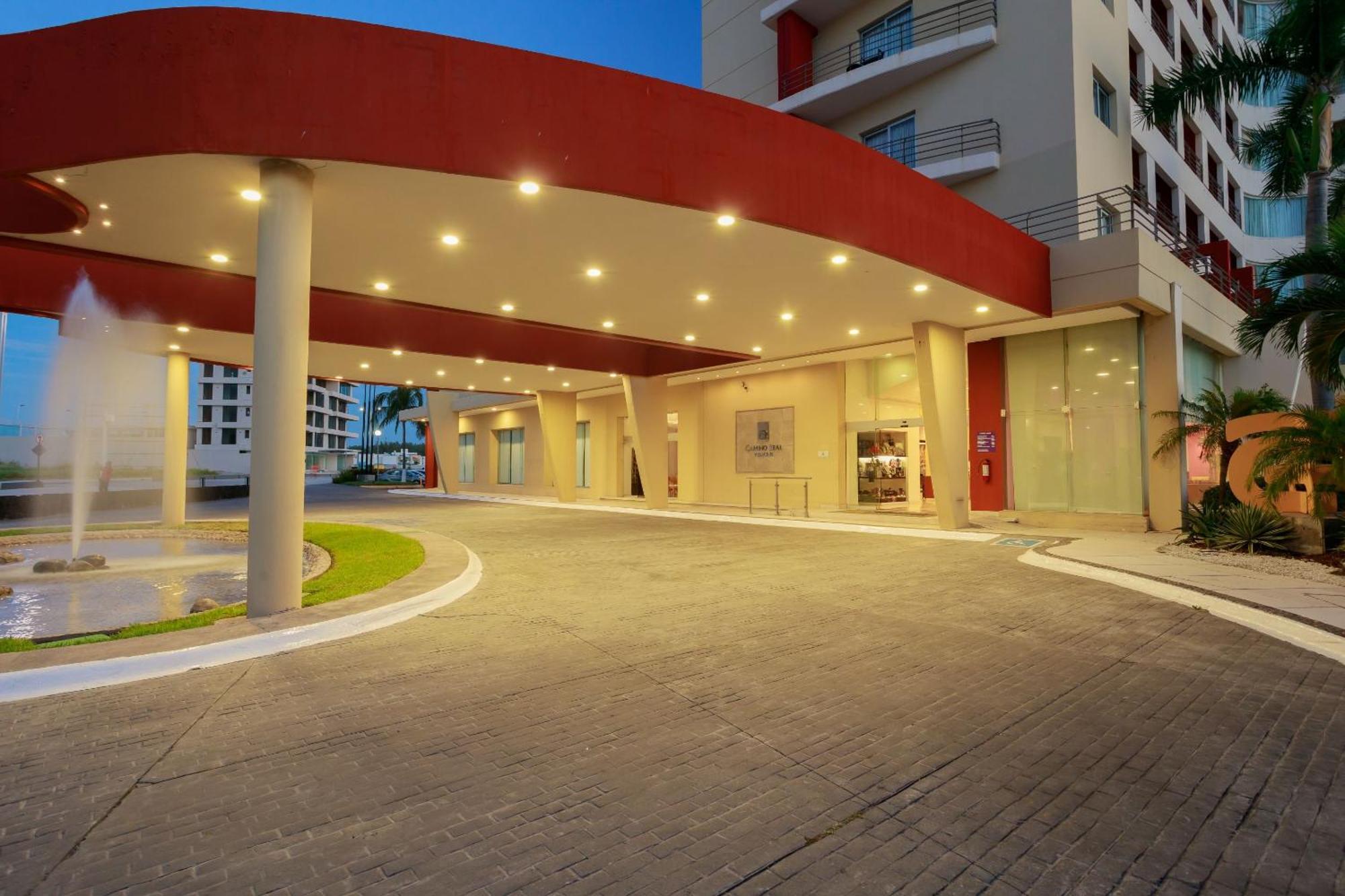Camino Real Veracruz Dış mekan fotoğraf Entrance of the hotel